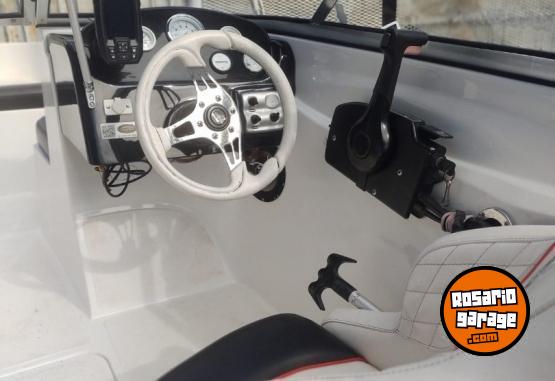 Embarcaciones - Vendo lancha Arco Iris Fishing 490 motor mercury 90 - En Venta