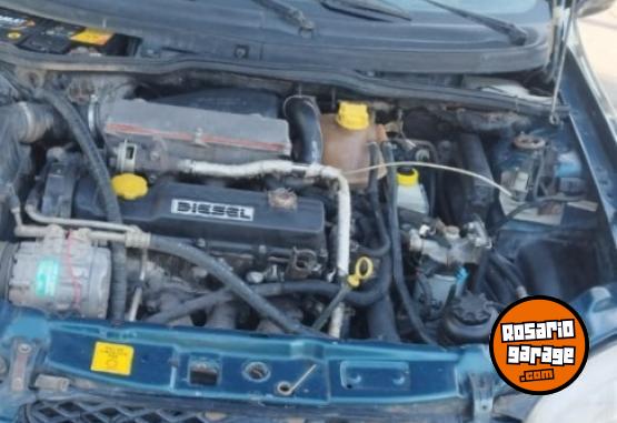 Autos - Chevrolet Corsa x Moto 2000 Diesel 217000Km - En Venta