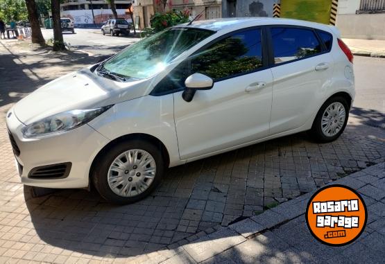 Autos - Ford Fiesta Kinetick 2016 Nafta 120000Km - En Venta