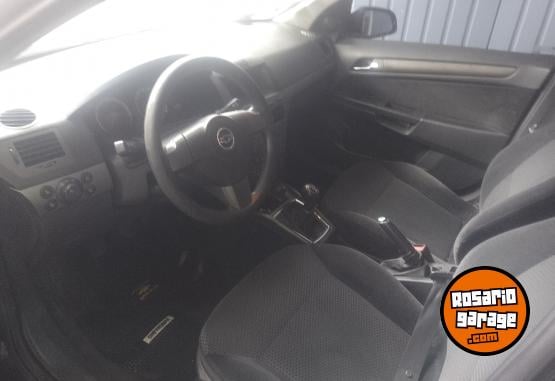 Autos - Chevrolet Vectra 2.0 2010 GNC 124000Km - En Venta