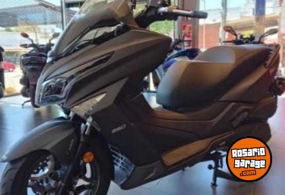 Motos - Kymco XTOWN 250 2025 Nafta 0Km - En Venta