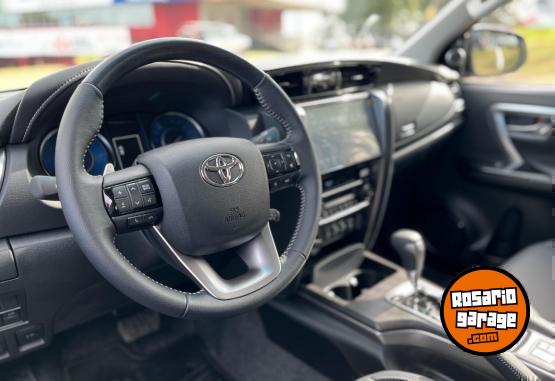 Camionetas - Toyota SW4 SRX 4X4 AT 7AS 2025 Diesel 0Km - En Venta