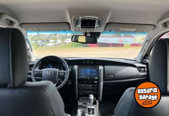 Camionetas - Toyota SW4 SRX 4X4 AT 7AS 2025 Diesel 0Km - En Venta