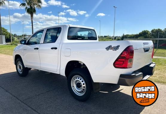 Camionetas - Toyota HILUX 2.4 DX 2026 Diesel 0Km - En Venta