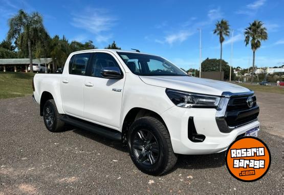 Camionetas - Toyota HILUX 2.8 4X4 SRV AT 2025 Diesel 0Km - En Venta