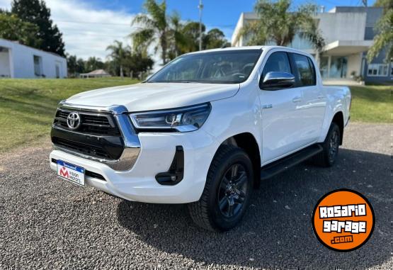 Camionetas - Toyota HILUX 2.8 4X4 SRV AT 2025 Diesel 0Km - En Venta
