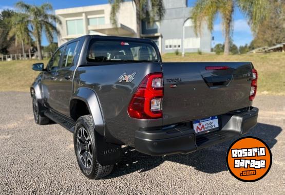 Camionetas - Toyota HILUX 2.8 SRX AT 2025 Diesel 0Km - En Venta