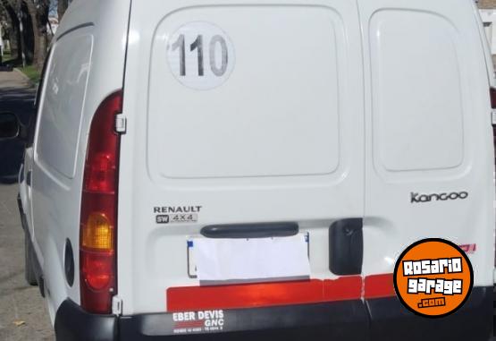 Utilitarios - Renault Kangoo 2016 GNC 235000Km - En Venta