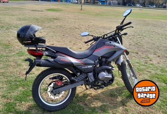 Motos - Zanella TX200 2013 Nafta 12800Km - En Venta