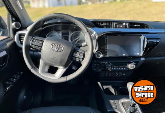 Camionetas - Toyota HILUX 2.8 4X4 SRX AT 2025 Diesel 0Km - En Venta