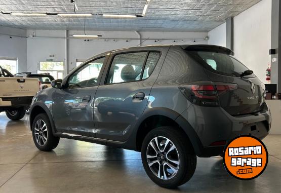 Autos - Renault Intens 2025 Nafta 0Km - En Venta