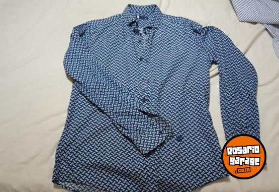 Indumentaria - LIQUIDO 10 camisas 1 par de zapatos 1 bermuda batistella reffans A+ benetton tannery - En Venta