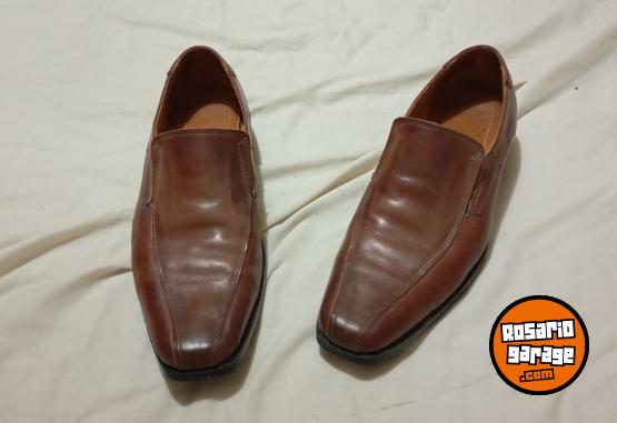 Indumentaria - LIQUIDO 10 camisas 1 par de zapatos 1 bermuda batistella reffans A+ benetton tannery - En Venta