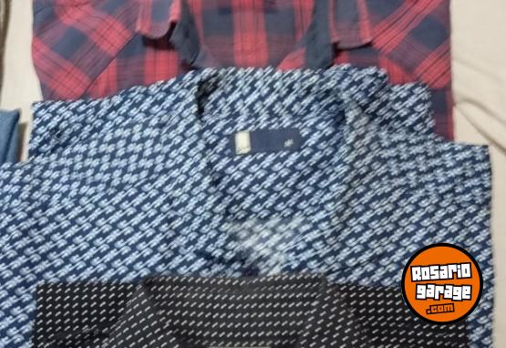 Indumentaria - LIQUIDO 8 camisas 1 par de zapatos 1 sueter 1 bermuda batistella reffans A+ benetton - En Venta