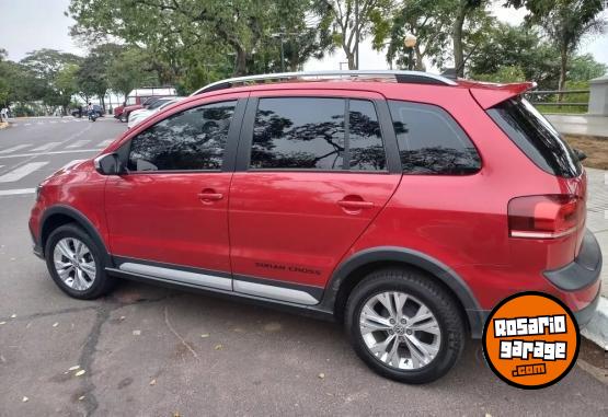 Autos - Volkswagen Suran Cross 1.6  Highline 2017 Nafta 73000Km - En Venta