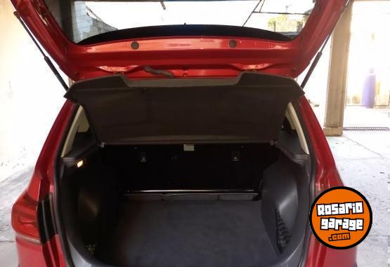 Autos - Volkswagen Suran Cross 1.6  Highline 2017 Nafta 73000Km - En Venta