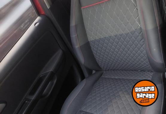 Autos - Volkswagen Suran Cross 1.6  Highline 2017 Nafta 73000Km - En Venta