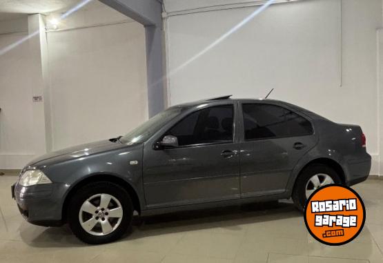 Autos - Volkswagen BORA 2009 GNC 180000Km - En Venta