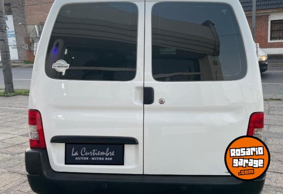 Utilitarios - Peugeot Partner Confort 2018 HDI 2018 Diesel 90000Km - En Venta