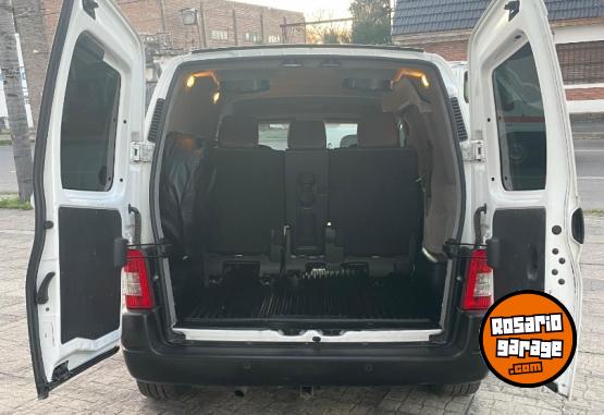 Utilitarios - Peugeot Partner Confort 2018 HDI 2018 Diesel 90000Km - En Venta