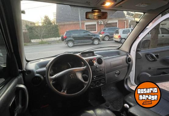 Utilitarios - Peugeot Partner Confort 2018 HDI 2018 Diesel 90000Km - En Venta