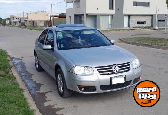 Autos - Volkswagen BORA 2.0 TRENDLINE 2013 GNC 145000Km - En Venta