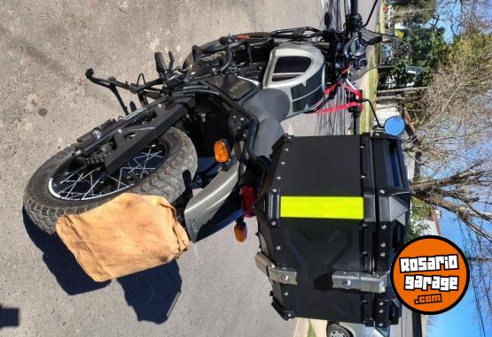Motos - Royal Enfield Himalayan ds6 411 2023 Nafta 10400Km - En Venta
