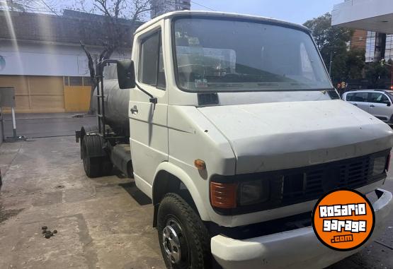 Camiones y Grúas - TATA 710 en excelente estado ! - En Venta