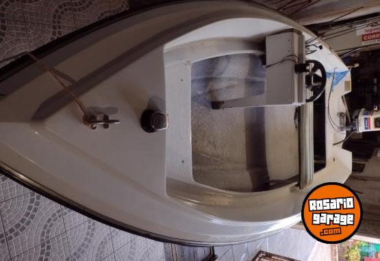 Embarcaciones - bermuda clout inmaculada canje cuatri ( honda Yamaha) - En Venta