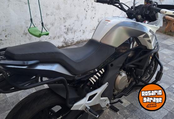 Motos - CF Mt 650 2023 Nafta 18000Km - En Venta