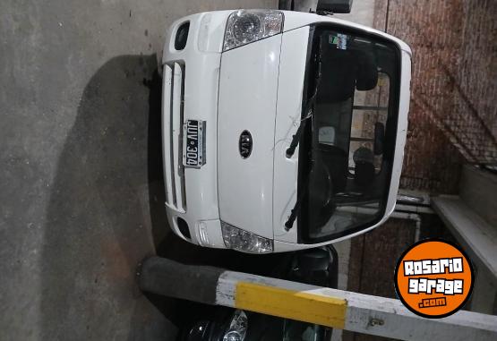 Camiones y Grúas - Kia ka 2500 aire direccion levanta vidrios duales baranda volcable - En Venta