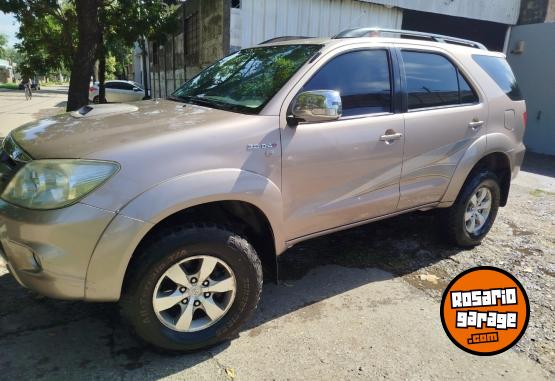 Camionetas - Toyota Sw4 hilux 2006 Diesel 314000Km - En Venta