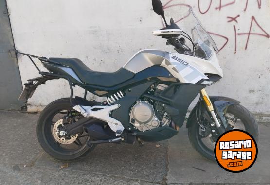 Motos - CF Cf 650 MT 2023 Nafta 2600Km - En Venta