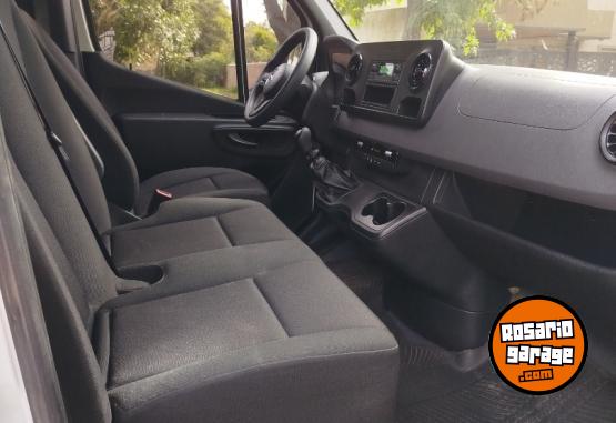 Utilitarios - Mercedes Benz Sprinter 2023 Diesel 33000Km - En Venta