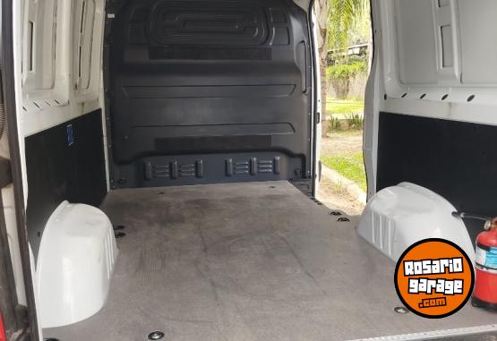 Utilitarios - Mercedes Benz Sprinter 2023 Diesel 33000Km - En Venta
