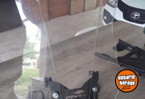 Accesorios para Motos - Vendo Parabrisas Sistema Savage para Moto NS 160 Y NS 200 - En Venta