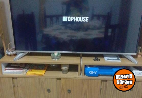 Electr�nica - SE VENDE TV LED NO ES SMART ANDROID TOP HOUSE 50 PULGADAS - En Venta