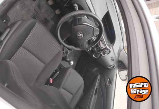 Autos - Toyota Etios 2023 Nafta 69000Km - En Venta