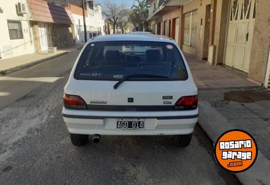 Autos - Renault Clio rt 1.4 1995 Nafta 140000Km - En Venta