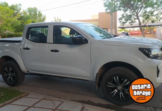 Camionetas - Nissan Frontier 2023 Diesel 20000Km - En Venta