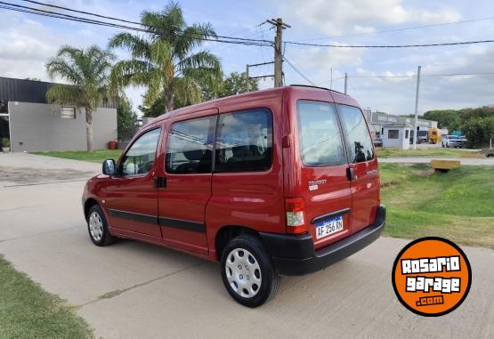 Utilitarios - Peugeot Partner Patagonica 1.6HDI 2022 Diesel 52000Km - En Venta