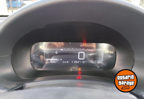 Utilitarios - Peugeot Partner Patagonica 1.6HDI 2022 Diesel 52000Km - En Venta