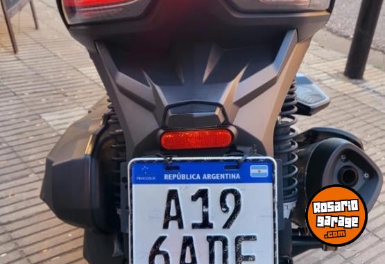 Motos - Voge 350 SR4 MAX 2023 Nafta 7000Km - En Venta