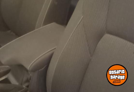 Camionetas - Toyota Hilux sr 2019 Diesel 15100Km - En Venta