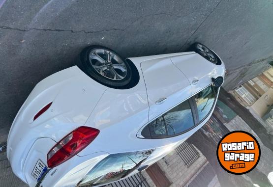 Autos - Chevrolet Cruze premier sedan 2022 Nafta 28000Km - En Venta