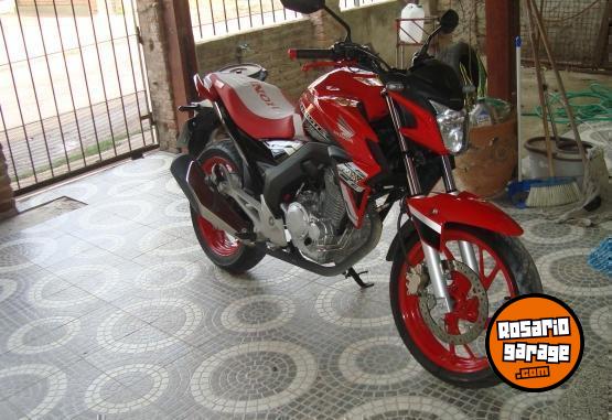 Motos - Honda TWISTER CB250F 2022 Nafta 9900Km - En Venta