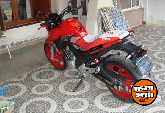 Motos - Honda TWISTER CB250F 2022 Nafta 9900Km - En Venta