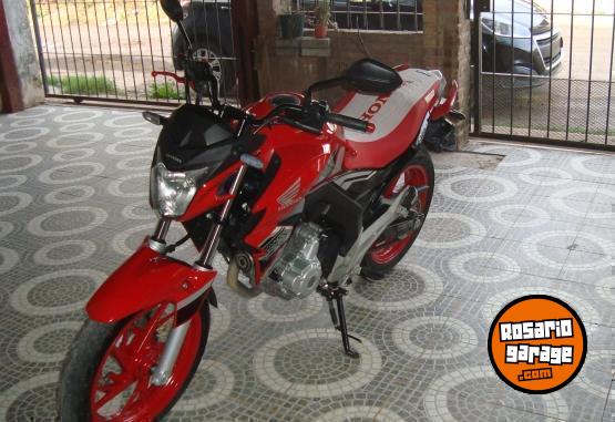 Motos - Honda TWISTER CB250F 2022 Nafta 9900Km - En Venta