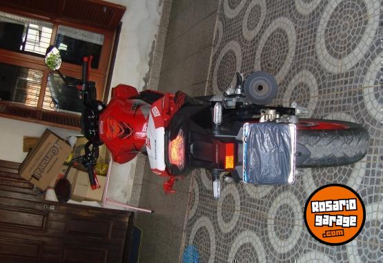 Motos - Honda TWISTER CB250F 2022 Nafta 9900Km - En Venta