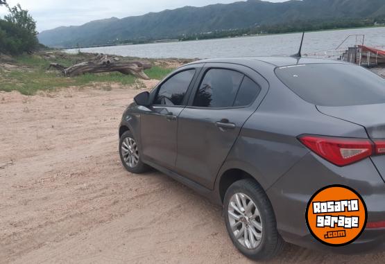 Autos - Fiat Cronos Drive 2020 Nafta 80000Km - En Venta